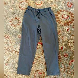 Lululemon joggers, khaki green